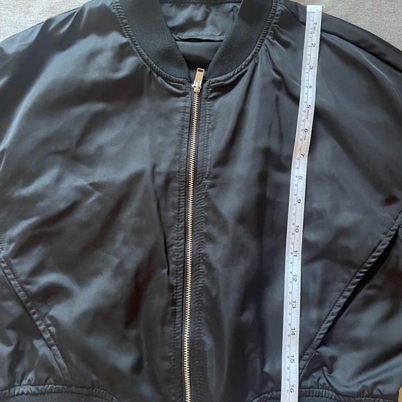 Zara Bomber Jacket with pockets. Size XS - Picture 8 of 9
